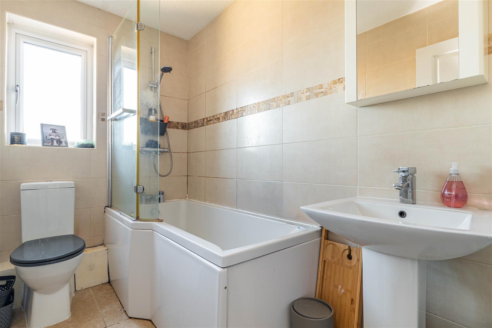 3 bed property in Carloway Avenue, Preston
